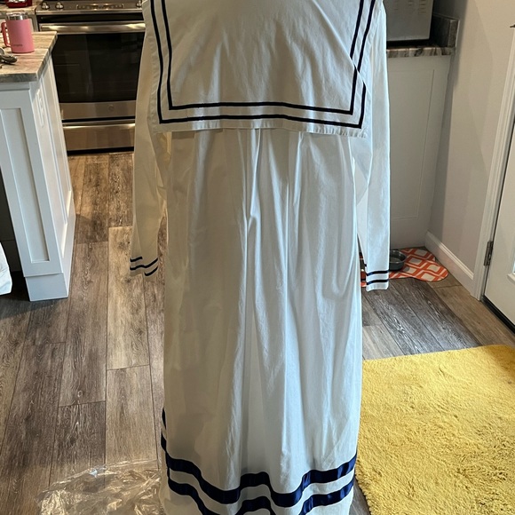 1980’s Lindsey Blake nightgown and robe set - Picture 12 of 15